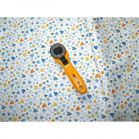 In The Jungle - hearts blue (per 1/4 metre)