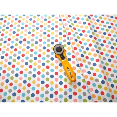Simply Delightful - dots off white (per 1/4 metre)